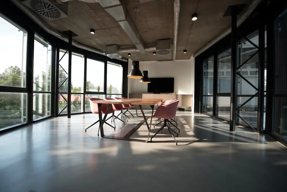 Pros and Cons of a Private Limited Company in Hong Kong (2026)