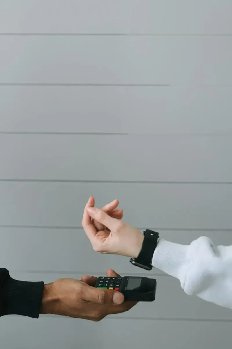 Hong Kong fintech banking for SMEs: Airwallex's multi-currency payment account compared to traditional bank accounts for international payment efficiency